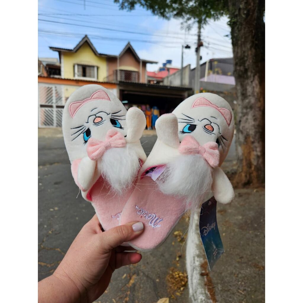 Chinelo Gata Marie - Disney
