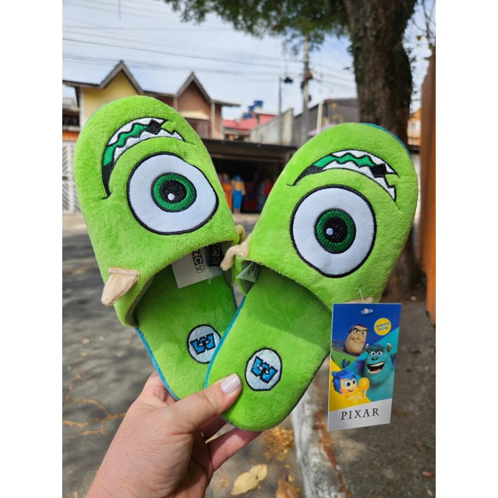 Chinelo Mike Wazowski Monstros SA - Disney
