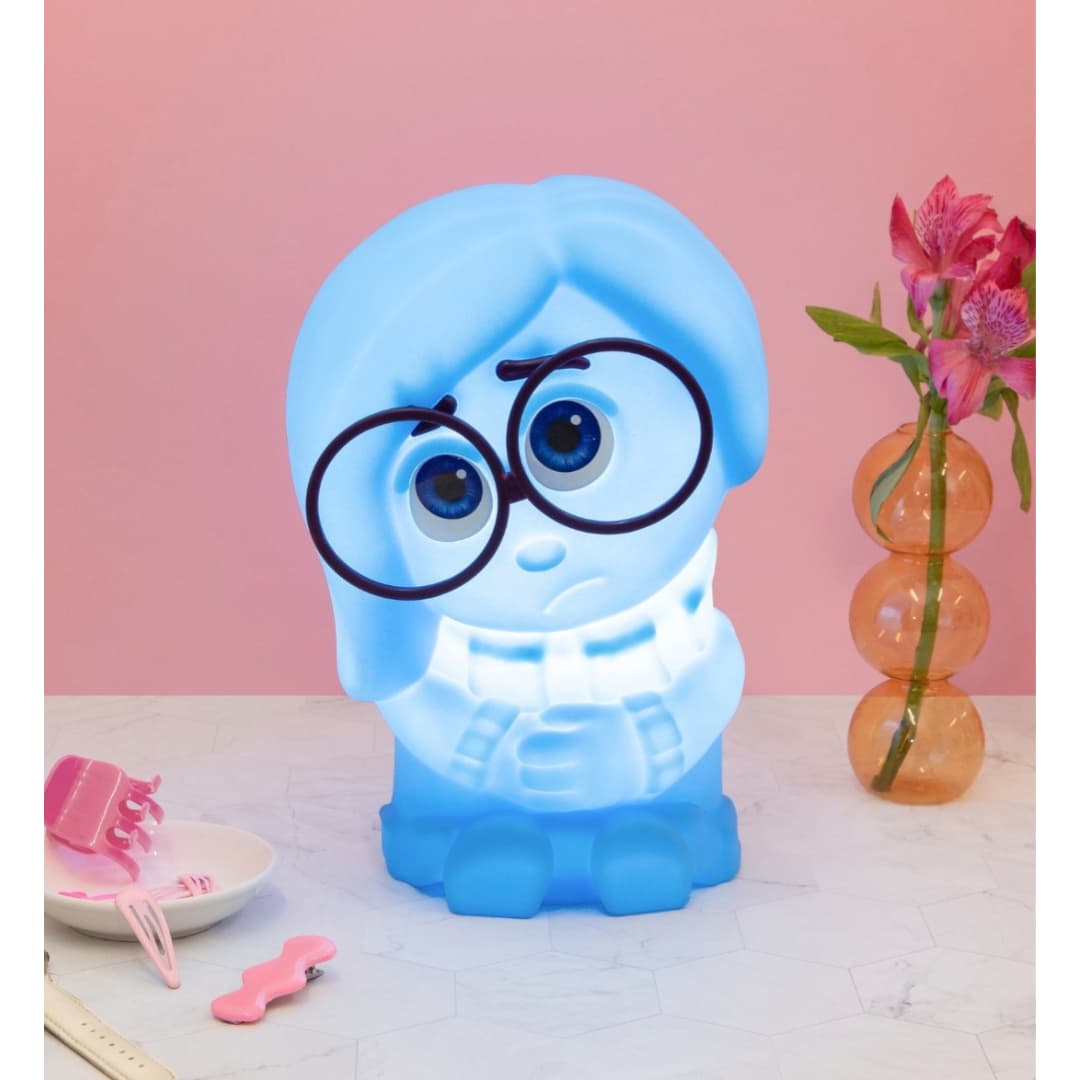 LUMINÁRIA TRISTEZA DIVERTIDAMENTE